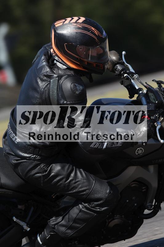 Archiv-2022/50 09.08.2022 MSS und TÖFF Track Day ADR/Gruppe blau/backside